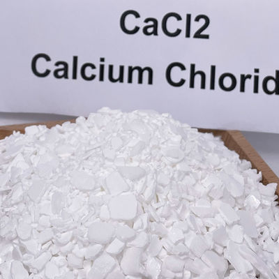 Хлорид содержания кальция CACl2 74% на плавя снег 10035-04-8